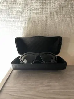 おぴうむ様 BALENCIAGA Metal Razor Sunglasses - メルカリ