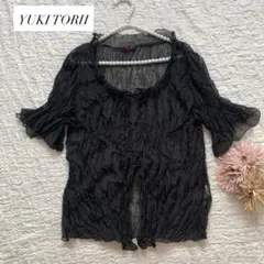 YUKI TORII ユキトリイ　シワ加工　シャーリング　プリーツ　トップスのサムネイル