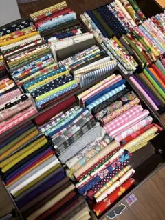 パッチワーク　ハギレ　詰め合わせ！！200枚くらい　生地まとめ売り