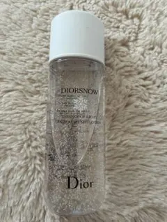 ディオールスノーエッセンスオブライト マイクロローション