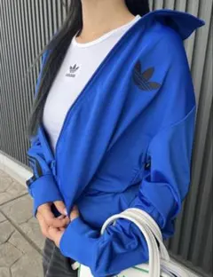 新品アディダスオリジナルスadidas ファイヤーバードルーズトラックトップ青