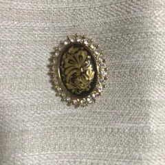 ブローチ　ミニ　蝶と花