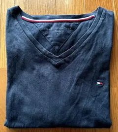 か*り様 Tommy Hilfiger ダークブルー Vネック Tシャツ M