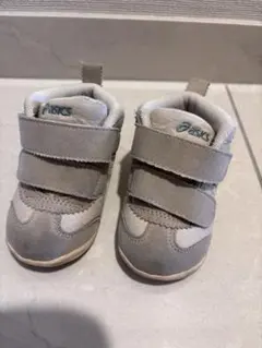 asics スニーカー　13.5