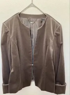 CAUJARD PARIS上品 光沢感ジャケット