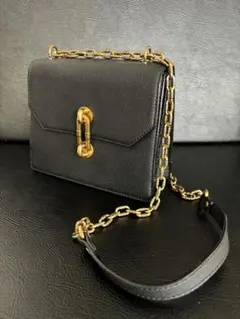 CHARLES & KEITH チェーンバッグ（タグ付き）