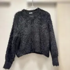 フェザーヤーンクロップドカーディガン　Ｍサイズ　GU