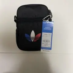 新品 adidas アディダス サコッシュ ミニショルダーバッグ