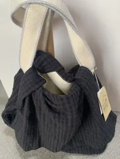 フェリシモバックのサムネイル