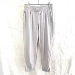 CAROUGE ジョガーパンツ　クロップド丈　ライドグレー
