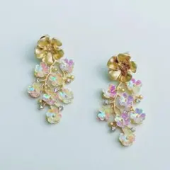ブライダルアクセサリー ✨フラワー メタル ピアス