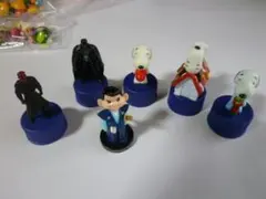 ペプシボトルキャップ 5点 ＆ ペコちゃんミュージアムフィギュア　１点。