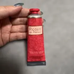 L'Occitane Roses et Reines ハンドクリーム 30ml