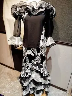 ③☆社交ダンス 衣装☆フリル付き黒白花柄ダンス衣装