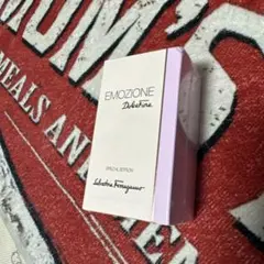 サルヴァトーレフェラガモエモツィオーネドルチェフィオーレオーデトワレ