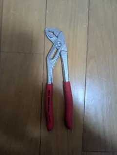 Item thumbnail for item 704c5fad-5b0d-4265-8200-59a1557f07fb