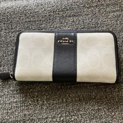 COACH 長財布 ホワイト・ブラック