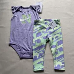新品　タグ付　未使用　NIKE ナイキ　ロンパース　ズボン　セット　薄紫のサムネイル