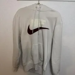 Nike フード付きパーカー クリーム色