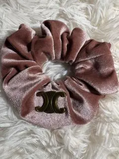 Item thumbnail for item 0a0f2565-78d7-44e2-8c60-4153a95bf0d6