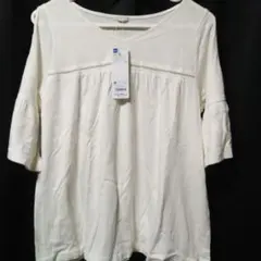 GU オープンショルダー T