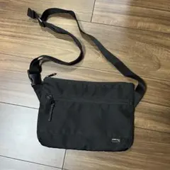 ブラック ショルダーバッグ サコッシュ　CORDURA