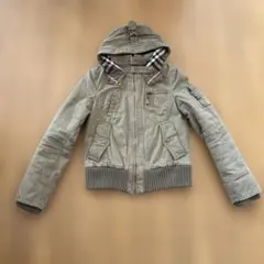 バーバリー　ブルーレーベル　レディースジャケットフード付き　38インチ