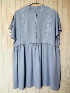 刺繍 半袖チュニック　ライトブルー　レディース M〜Lサイズ