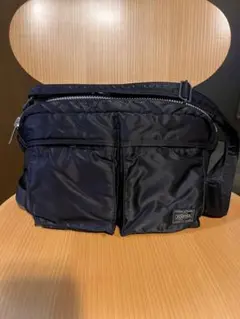 Item thumbnail for item 7a9d124d-9ca6-4a80-b57d-dbc165cef384