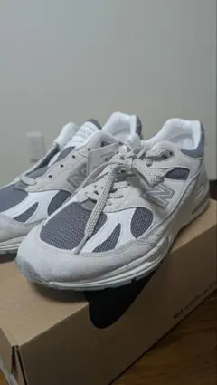 New Balance U991V2 ライトグレー