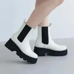 新品✨22.5cm EVOL 2段ソール厚底サイドゴアブーツ アイボリーコンビ