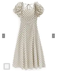 ドット柄バルーンスリーブフレアワンピース