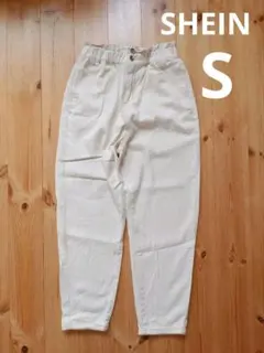 SHEIN　DAZY  　デニム　ホワイトジーンズ　Sサイズ