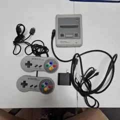 任天堂スーパーファミコンクラシックミニ 本体 コントローラー2個付き