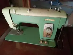 ＊足踏みミシン　MERRITT 昭和レトロ SINGER シンガー メリット家庭用足踏みミシン ～ アンティーク