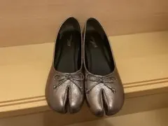 足袋パンプス　ラメ　グリッド