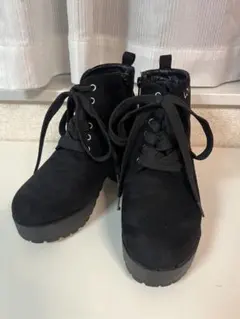 LOVETOXIC ラブトキシック　スエード 厚底ショートブーツ　Sサイズ