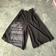 《美品》GU 後ろゴム フレアパンツ ブラック (S) 女性用