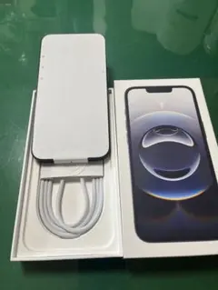 Apple iPhone 16 ブラック 本体　未使用