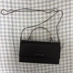 CHARLES & KEITH ブラックショルダーバッグ