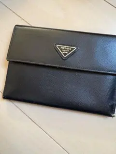 PRADA ブラック 三つ折り財布