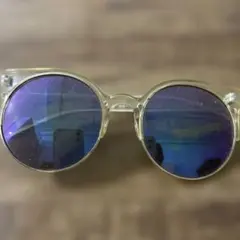 クリアフレーム ラウンドサングラス