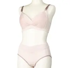 【新品タグ付き】ノンワイヤーブラ　ショーツ　セット　マタニティ　授乳ブラ ピンク