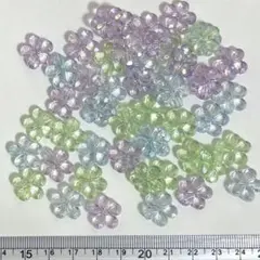 再入荷 9、薄黄緑 4弁フラワービーズ金木犀花びらビーズ10個150 - メルカリ