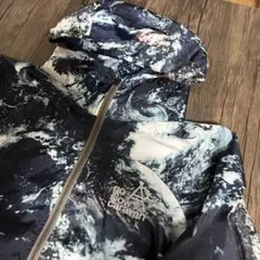 【美品】ゴースローキャラバン　メンズM 昇華プリントポケッタブルパーカのサムネイル
