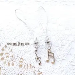 音符　ト音記号　16分音符　ストラップ　シルバー