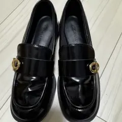 CHARLES & KEITH サイズ35ブラックローファーのサムネイル