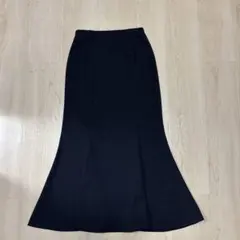 GU カットソーマーメイドロングスカート