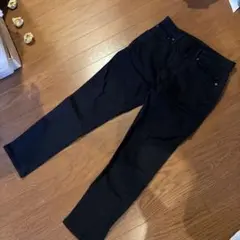 UNIQLO ブラック　ジーンズ
