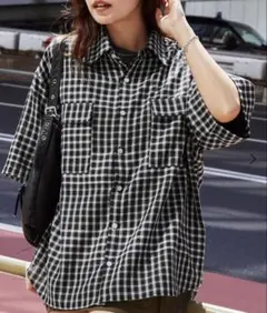 オーバーサイズ ブラック系チェック 半袖シャツ